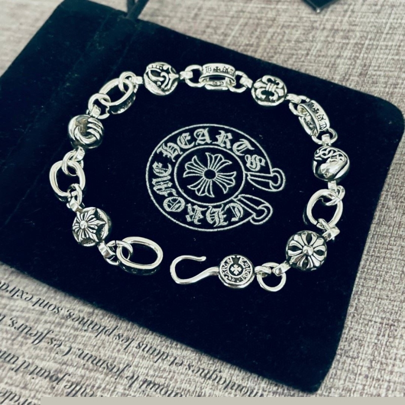 Ch**me He**ts bracelets